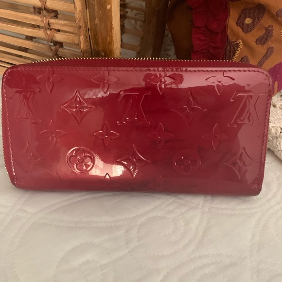 Louis Vuitton Handbags - ❤️ Red Vernis LV Zippy Wallet ❤️